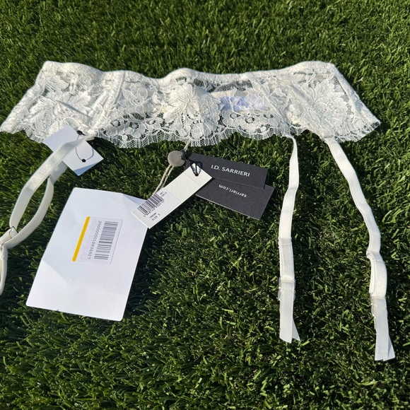I.D. SARRIERI
A Night in Marrakech satin-trimmed lace suspenders size 3 nwt - Picture 4 of 13